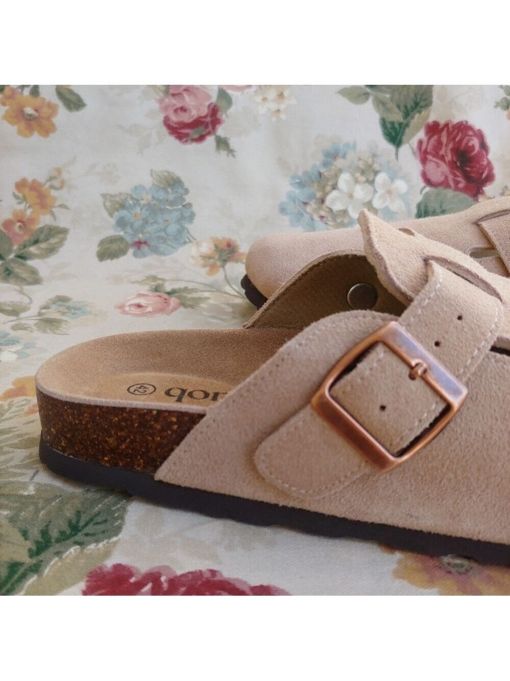 Qomfort Suede Tan Leather Clogs Slip-On Shoes Women's size US 10 Euro 42 NWOT - Picture 7 of 17